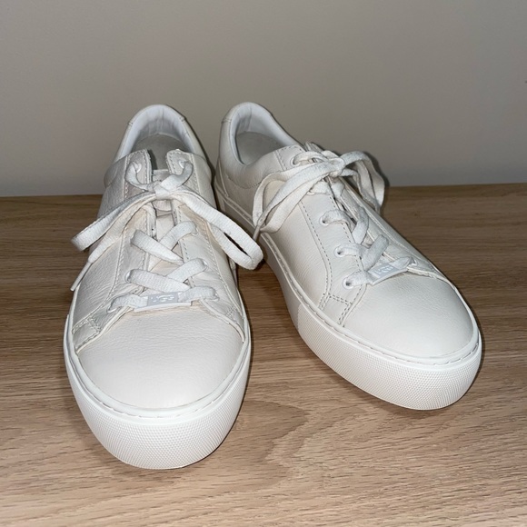 UGG Zilo Leather Lace Up Sneaker - Picture 4 of 9